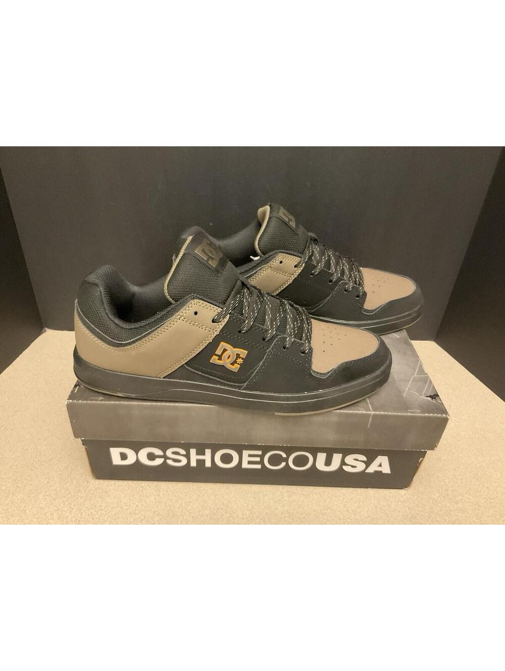 New! Mens DC Shoes Cure Black/Olive Athletic Skateboarding Shoes. Size 9.5. Nice